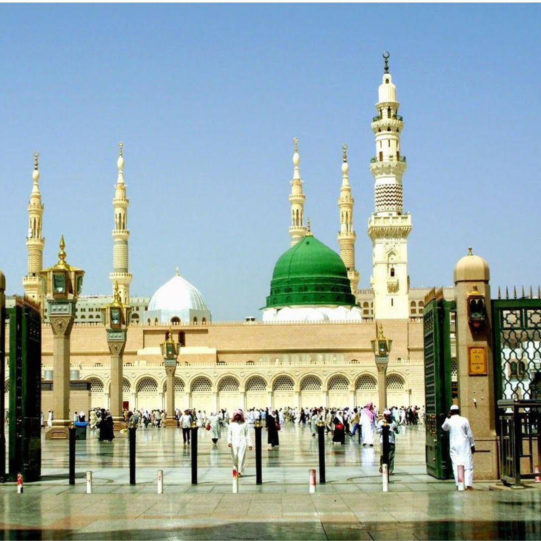 Common Mistakes to Avoid During Hajj